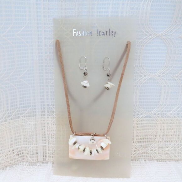 Necklace and Earring Set Women Boho Gift For Mom Mock Leather and Shell - Picture 2 of 9